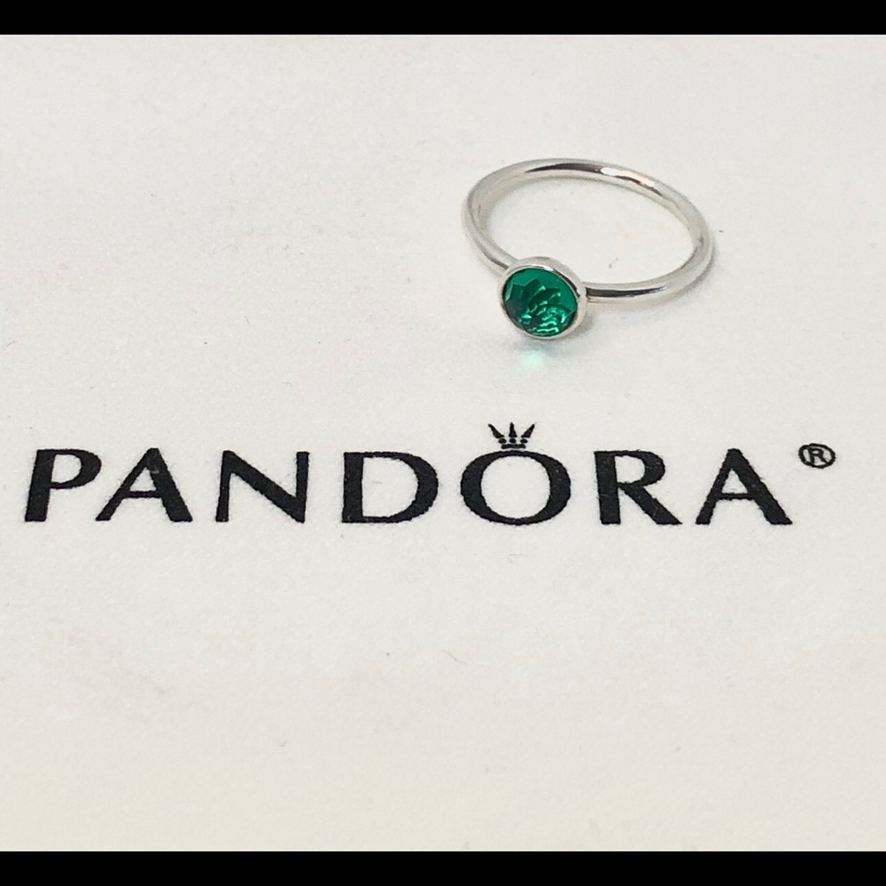 ☘️Pandora Sterling Silver Emerald Green Droplet Ring☘️